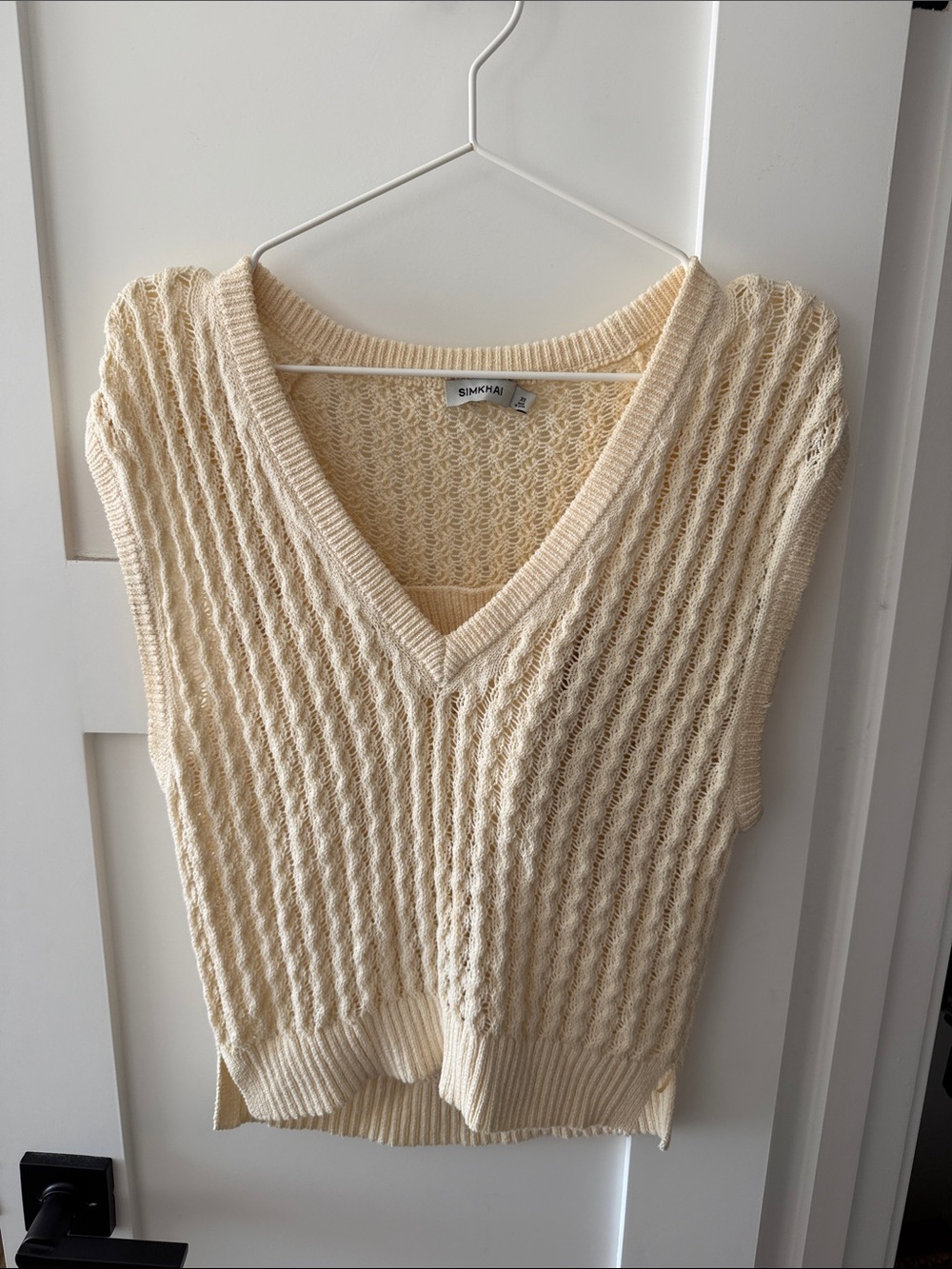 SIMKHAI Cream Cable-Knit V-Neck Sweater Vest